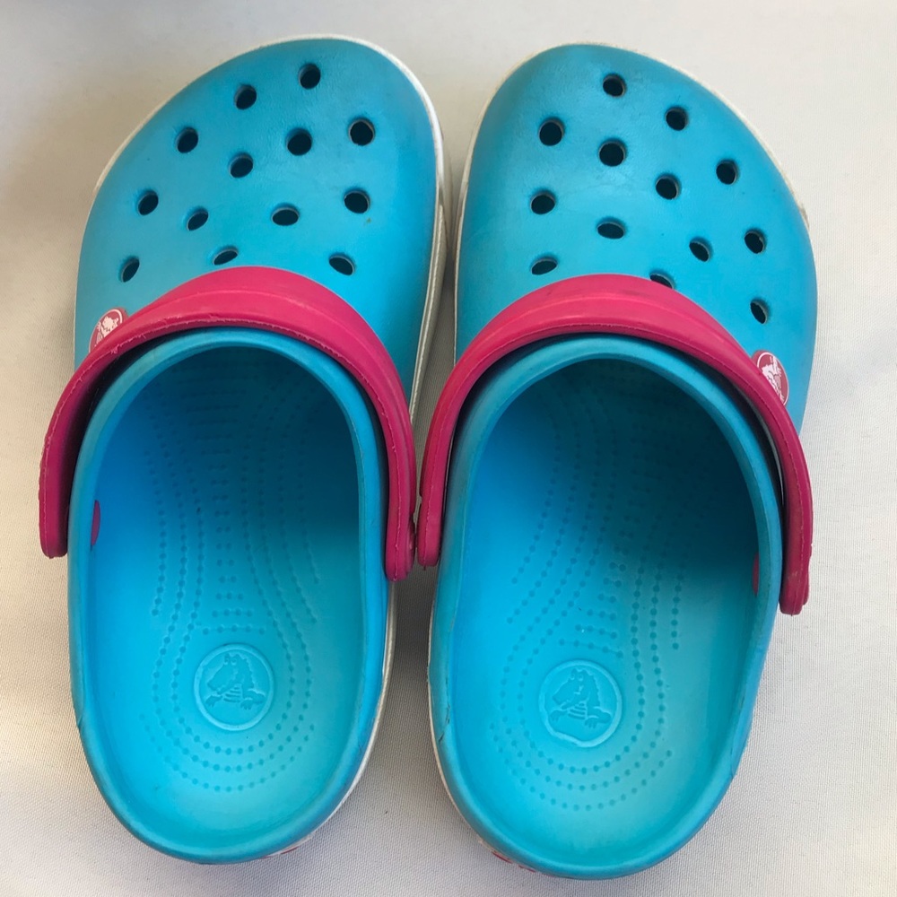 Crocs blue sandals size J1 (7.5 toddler)